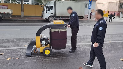 手推式樹(shù)葉收集器BY-T2創(chuàng)新設(shè)備