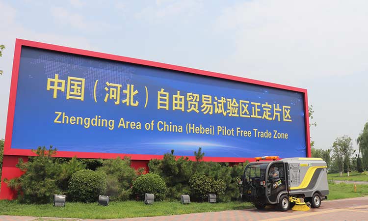 濟(jì)南百易小型純電動(dòng)道路洗掃車(chē)BY-CS60