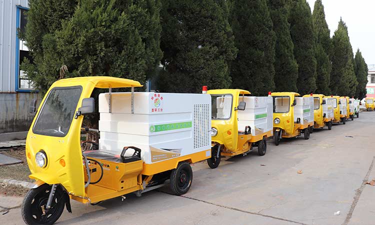 環(huán)衛(wèi)公司引進純電動高壓沖洗車，用于人行道快速沖洗和保潔