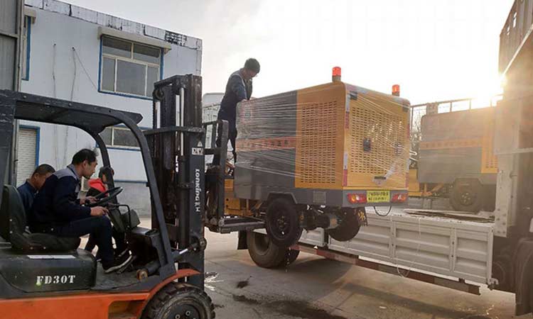 電動(dòng)高壓清洗車(chē)