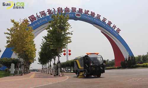 純電動(dòng)洗掃車(chē)對(duì)于環(huán)衛(wèi)路面清潔的重要性