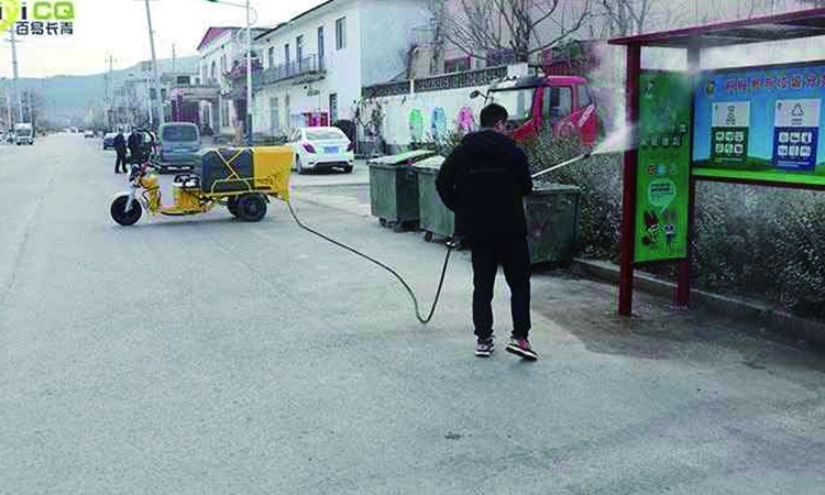 百易環(huán)保小區(qū)物業(yè)小型電動(dòng)高壓清洗車經(jīng)濟(jì)實(shí)惠