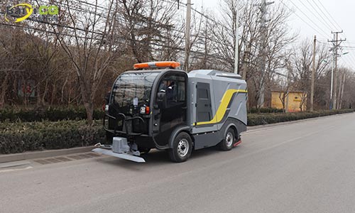 純電動(dòng)深度清潔車(chē)，清除道路污染效果好
