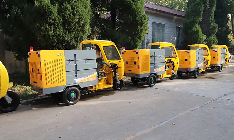 小型三輪高壓清洗車(chē)