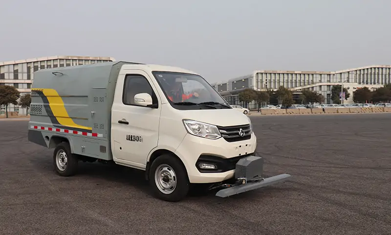 可上牌純電動(dòng)洗掃車！自動(dòng)檔位，動(dòng)力強(qiáng)勁，背街小巷路面衛(wèi)生的新利器