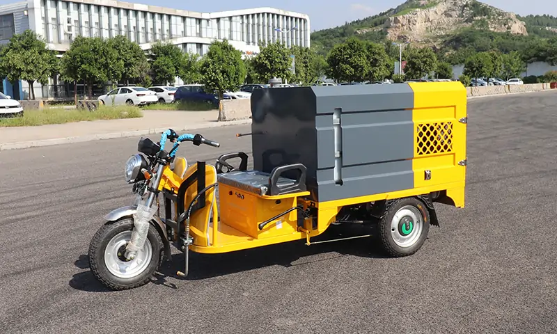 多功能高壓沖洗車，新年區(qū)域衛(wèi)生全搞定！商業(yè)街道衛(wèi)生治理有妙招！