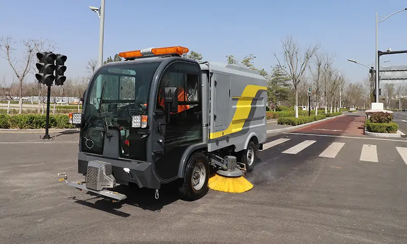 新能源純電動洗掃車助力市政衛(wèi)生建設(shè)，打造綠色清潔城市