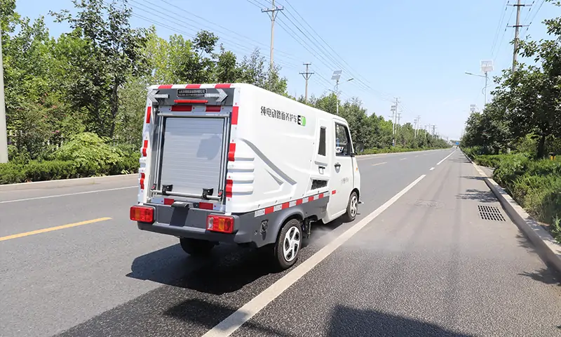 新能源多功能高壓清洗車：高效清潔，環(huán)保便捷