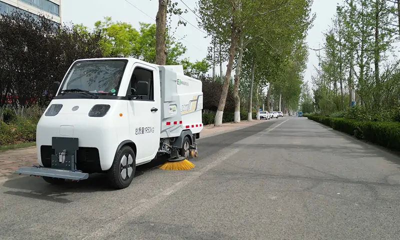綠色清潔新時(shí)代——新能源洗掃車的未來