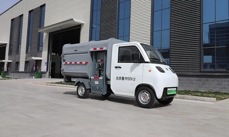 新能源側(cè)裝式垃圾車：高效環(huán)保，城市清潔的智能選擇