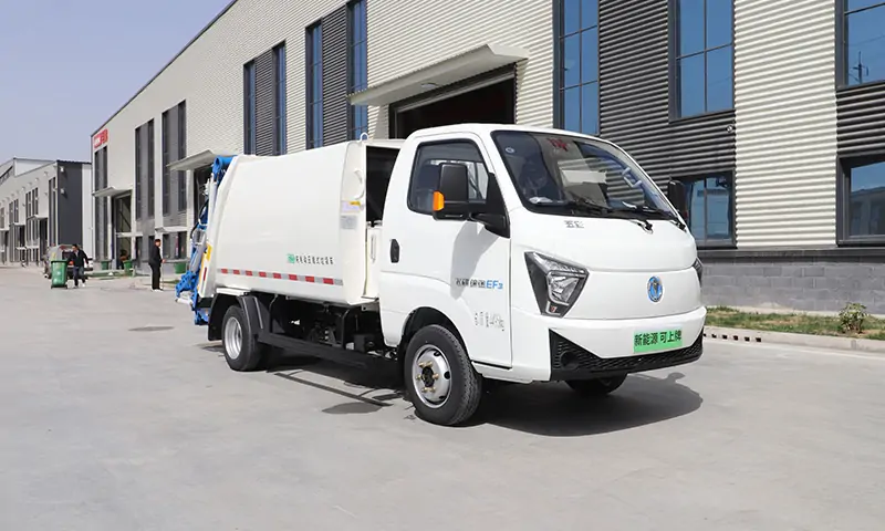 環(huán)衛(wèi)作業(yè)新革命：后裝式新能源垃圾清運(yùn)車助力城市綠色升級(jí)