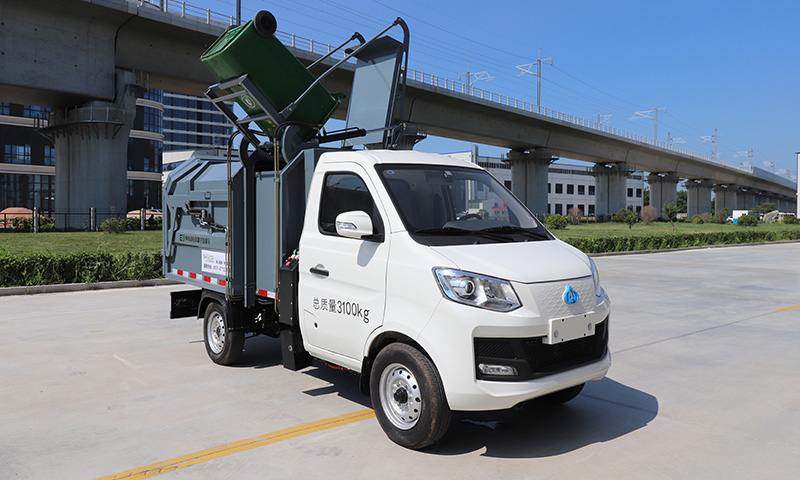 高效環(huán)保新標配：側裝式新能源垃圾清運車引領環(huán)衛(wèi)新潮流