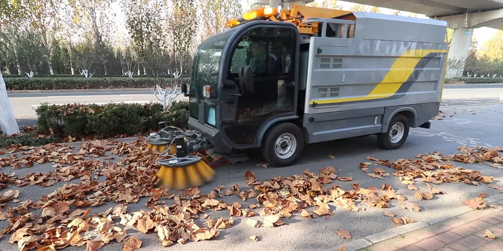 純電動樹葉收集車_樹葉收集車_電動樹葉收集車_四輪樹葉收集車