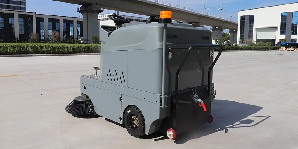 純電動(dòng)清掃車，電動(dòng)清掃車，小型電動(dòng)掃地車，電動(dòng)掃地車